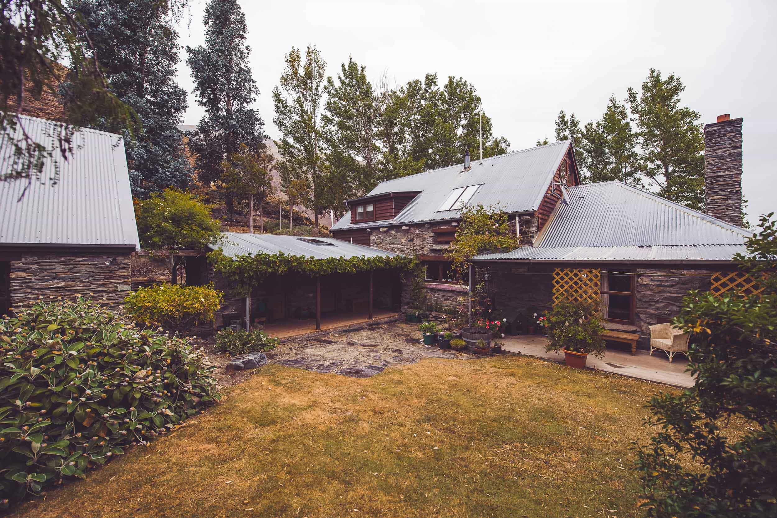 backyard gibbston valley wedding