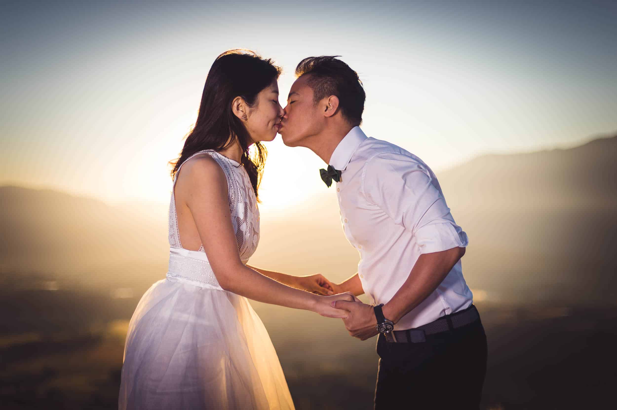 blog post featured image Sunrise Coronet Peak Pre Wedding Shoot Relaxed Natural Fun Queenstown Wedding Photography Photographer Coronet Peak Sunrise Pre-wedding shoot