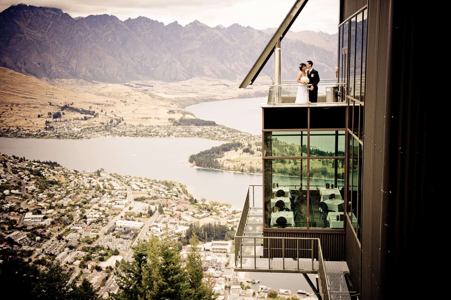 blog post featured image the best restaurant wedding venue in queenstown Queenstown Restaurant Wedding Venue Skyline Gondola